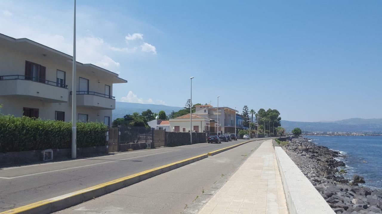 Casa Del Levante Riposto ภายนอก รูปภาพ