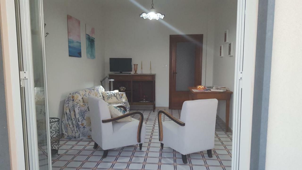 Casa Del Levante Riposto ภายนอก รูปภาพ