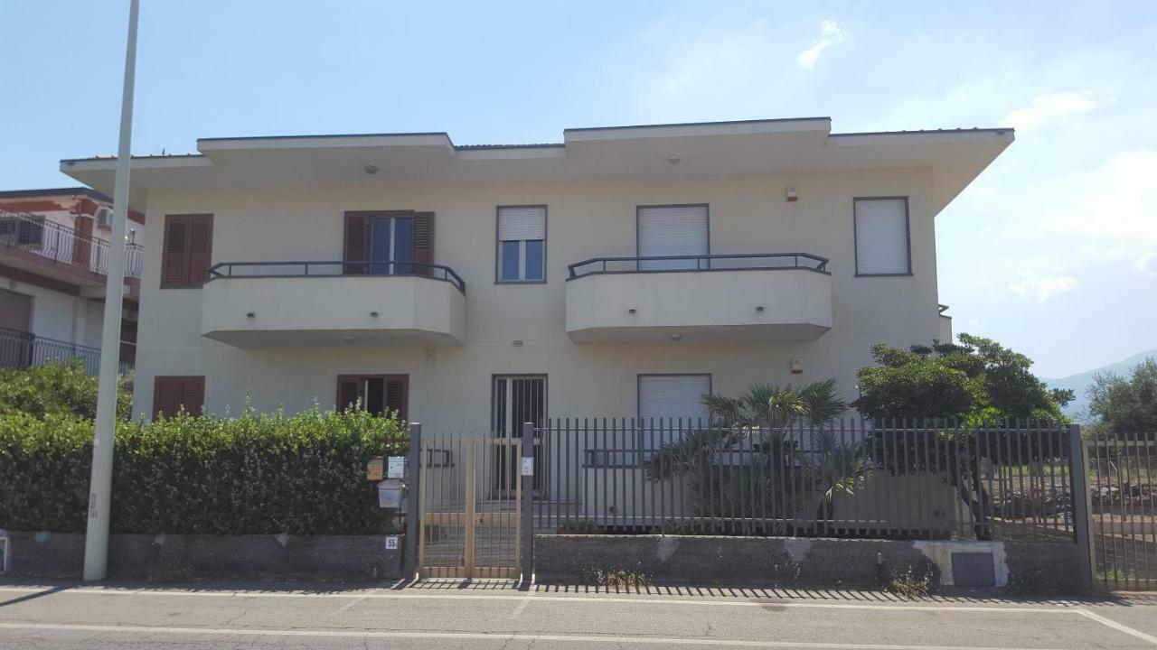 Casa Del Levante Riposto ภายนอก รูปภาพ