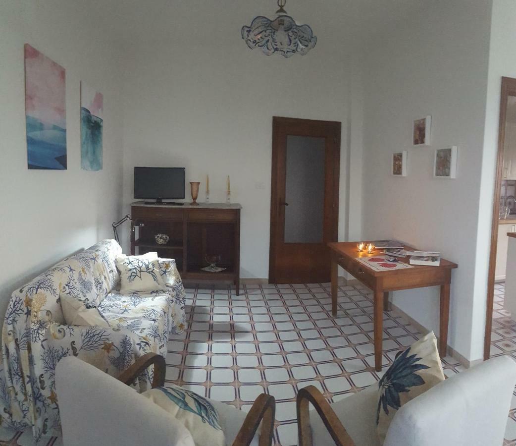 Casa Del Levante Riposto ภายนอก รูปภาพ