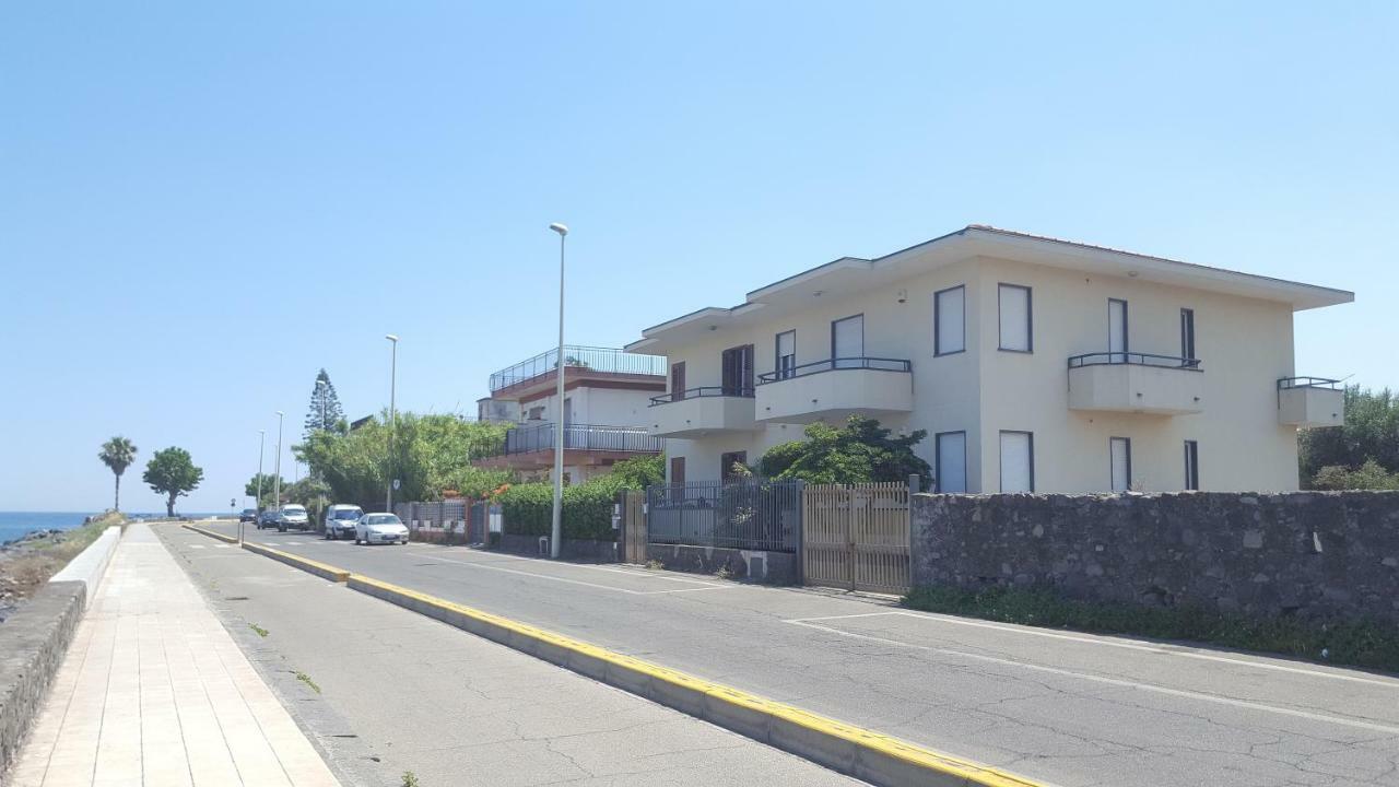 Casa Del Levante Riposto ภายนอก รูปภาพ