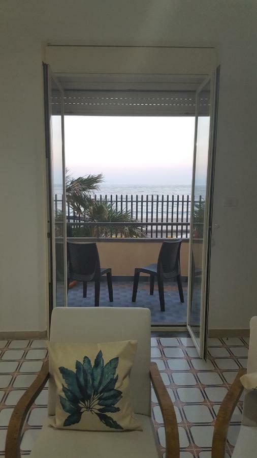 Casa Del Levante Riposto ภายนอก รูปภาพ