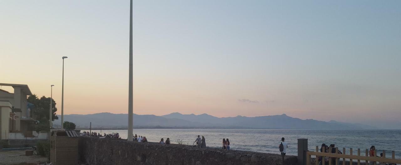 Casa Del Levante Riposto ภายนอก รูปภาพ